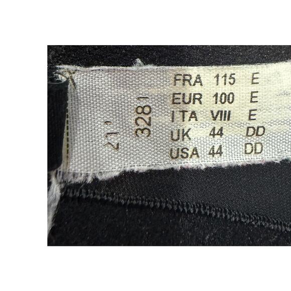 Chantelle Rive Gauche Full Coverage Unlined Black Bra Size 44 DD - Picture 4 of 8